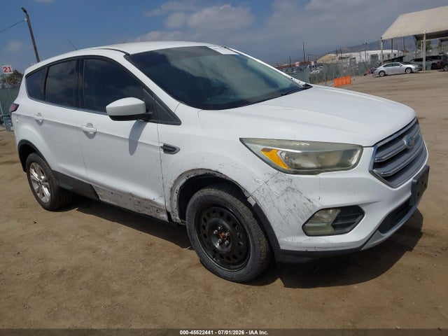 Ford ESCAPE SE 2017 1FMCU0GDXHUA69448 Image 1