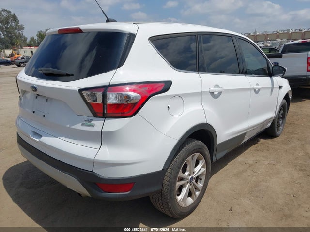 Ford ESCAPE SE 2017 1FMCU0GDXHUA69448 Image 4