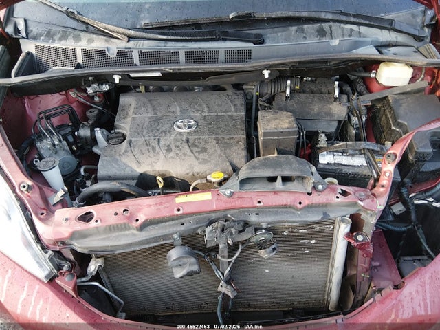 5TDYK3DC4FS657716 Toyota Sienna Xle 8 Passenger