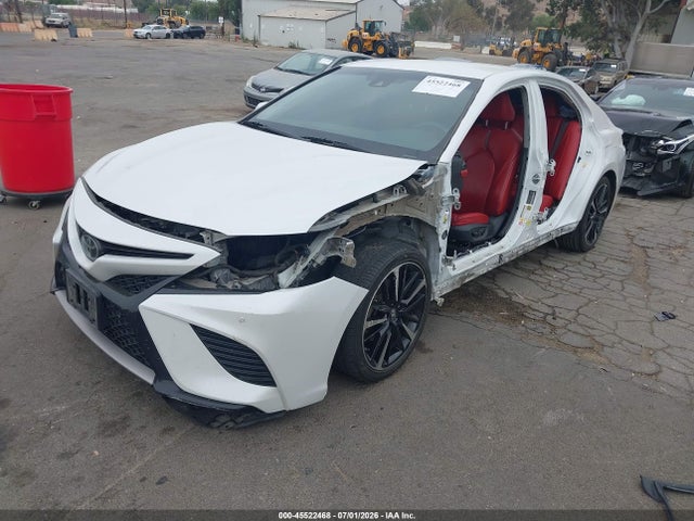 4T1B61HK0JU084751 Toyota CAMRY XSE