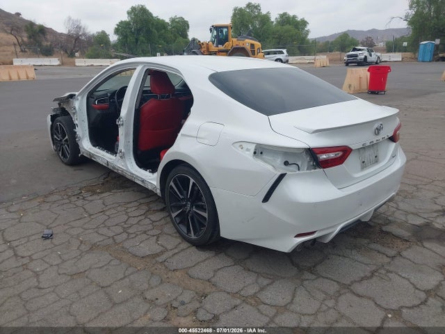 4T1B61HK0JU084751 Toyota CAMRY XSE
