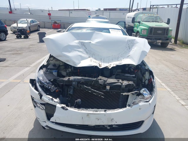 KIA Optima Lx 2016 KNAGT4L37G5101503 Image 12