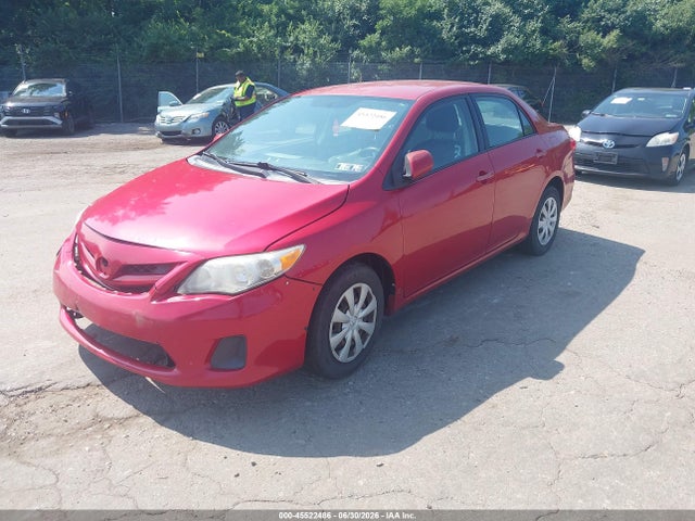 45522486 :رقم المزاد ، 2T1BU4EE6BC625780 vin ، 2011 Toyota Corolla Le مزاد بيع