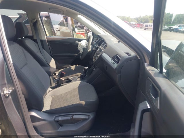 2020 Volkswagen Tiguan 2.0t S მანქანა იყიდება აუქციონზე, vin: 3VV1B7AX0LM008962, აუქციონის ნომერი: 45522492