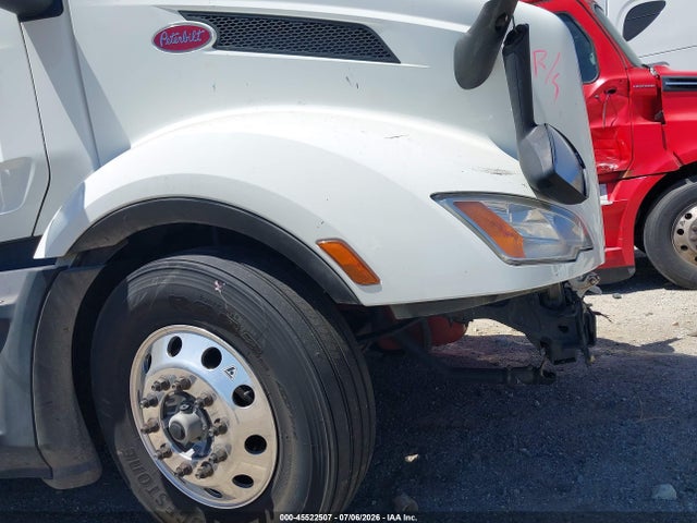 2023 Peterbilt 579 მანქანა იყიდება აუქციონზე, vin: 1XPBD49X7PD891121, აუქციონის ნომერი: 45522507
