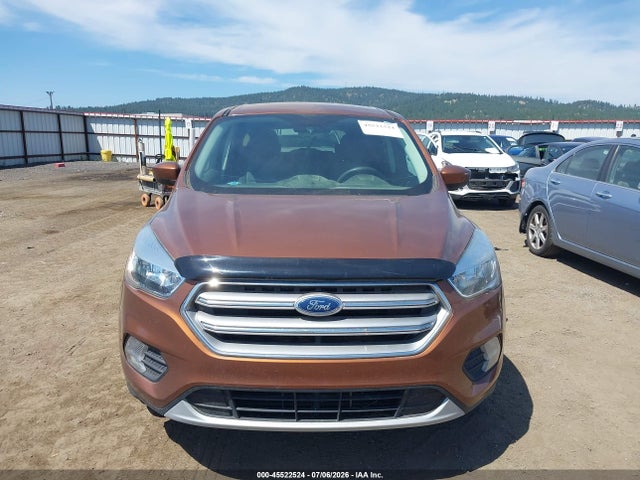 1FMCU9GD4HUB78962 Ford ESCAPE SE