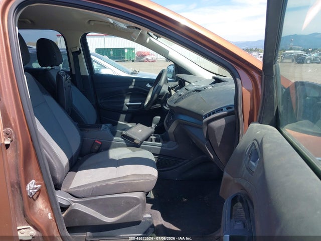 1FMCU9GD4HUB78962 Ford ESCAPE SE