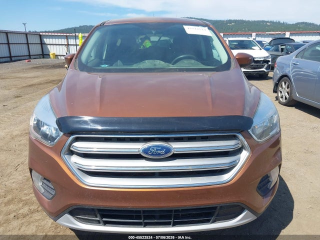 1FMCU9GD4HUB78962 Ford ESCAPE SE