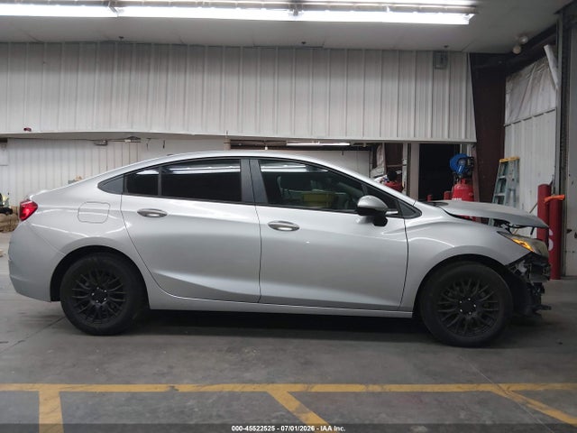 1G1BC5SM5H7279521 Chevrolet Cruze Ls Auto