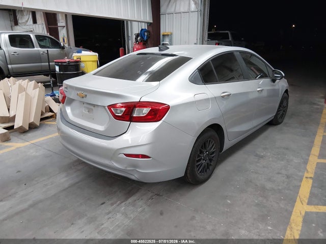 1G1BC5SM5H7279521 Chevrolet Cruze Ls Auto