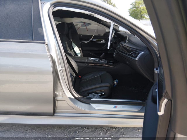 45522586 :رقم المزاد ، WBA7U2C00LCD19766 vin ، 2020 Bmw 750i Xdrive مزاد بيع