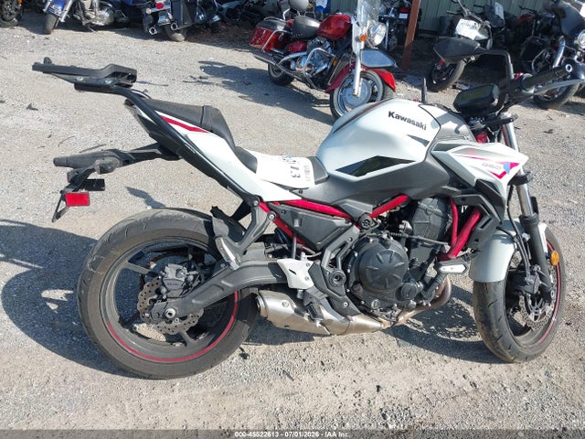 Kawasaki Er650 K 2022 ML5EREK14NDA58284 Image 13