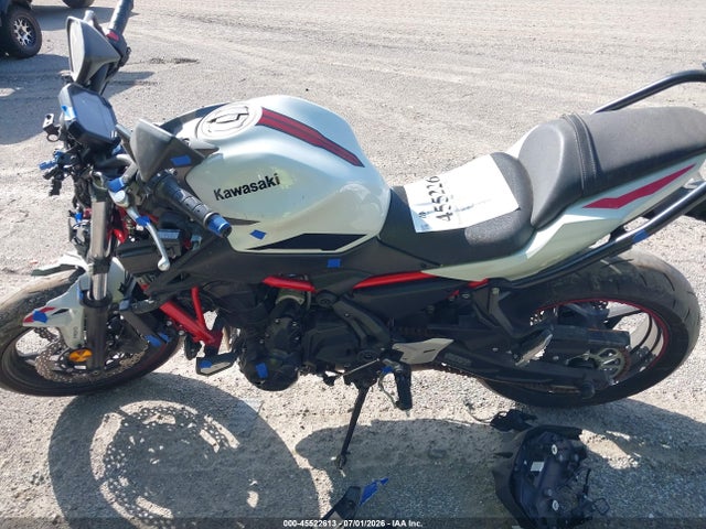Kawasaki Er650 K 2022 ML5EREK14NDA58284 Image 14