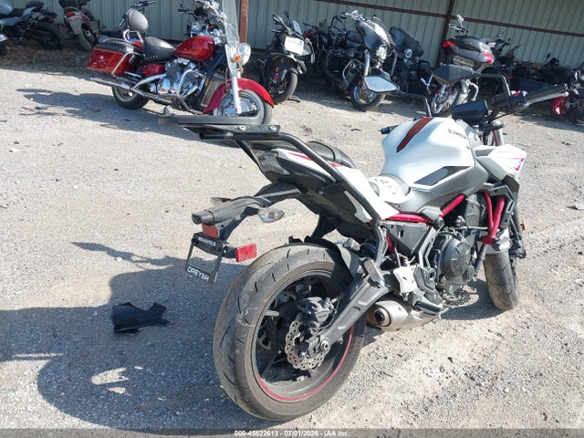 Kawasaki Er650 K 2022 ML5EREK14NDA58284 Image 4