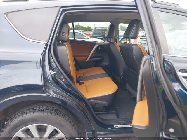 2T3YFREV6HW386425 Toyota Rav4 Platinum