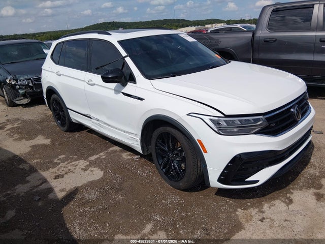 Продаж на аукціоні авто 2022 Volkswagen Tiguan 2.0t Se R-line Black, vin: 3VVCB7AX0NM044470, номер лоту: 45522631