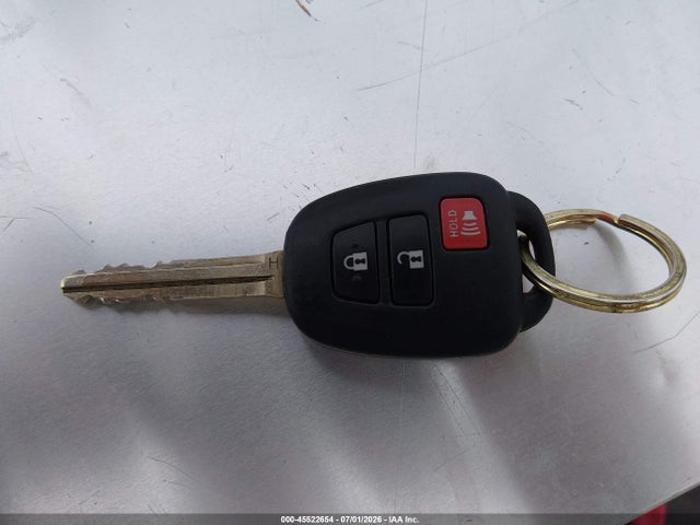 Toyota RAV4 LE 2016 JTMBFREV1GJ072362 Image 11
