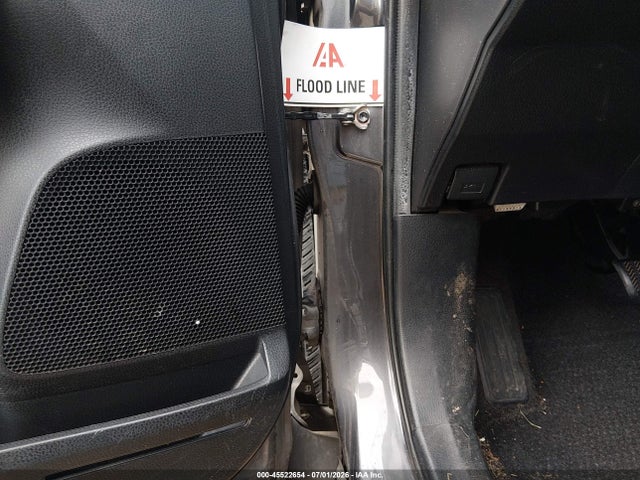 Toyota RAV4 LE 2016 JTMBFREV1GJ072362 Image 6