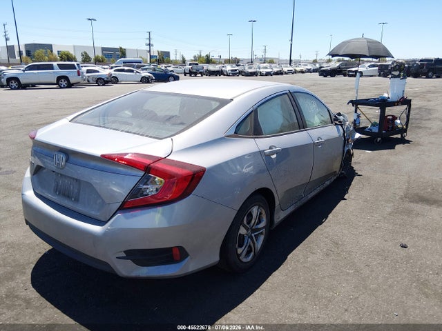 Honda Civic Lx 2018 2HGFC2F51JH553772 Image 4