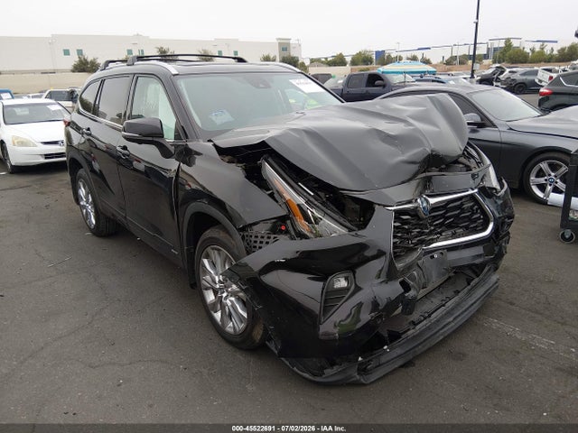 Toyota Highlander Hybrid Limited 2023 5TDXBRCH3PS124558 головне зображення