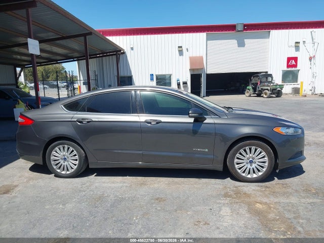 3FA6P0LU2GR157632 Ford Fusion Hybrid Se