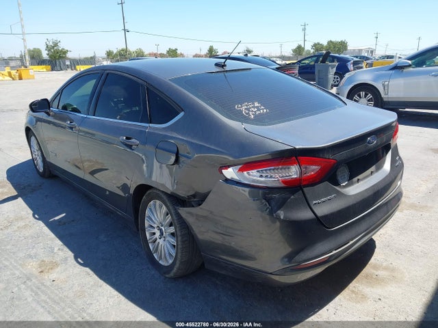 3FA6P0LU2GR157632 Ford Fusion Hybrid Se
