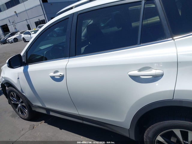 2015 Toyota Rav4 Limited მანქანა იყიდება აუქციონზე, vin: 2T3YFREV7FW190751, აუქციონის ნომერი: 45522786