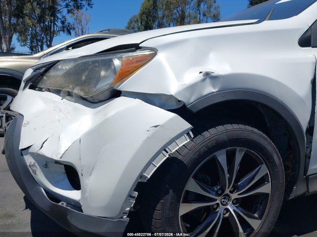 2015 Toyota Rav4 Limited მანქანა იყიდება აუქციონზე, vin: 2T3YFREV7FW190751, აუქციონის ნომერი: 45522786