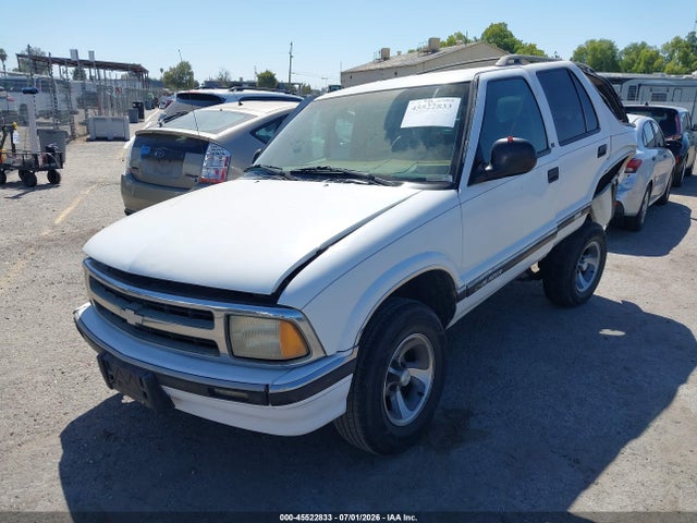 Продажа на аукционе авто 1997 Chevrolet Blazer Ls, vin: 1GNCS13W0V2194318, номер лота: 45522833