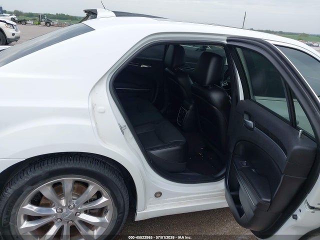 2C3CCAKG5JH228999 Chrysler 300 Limited Awd