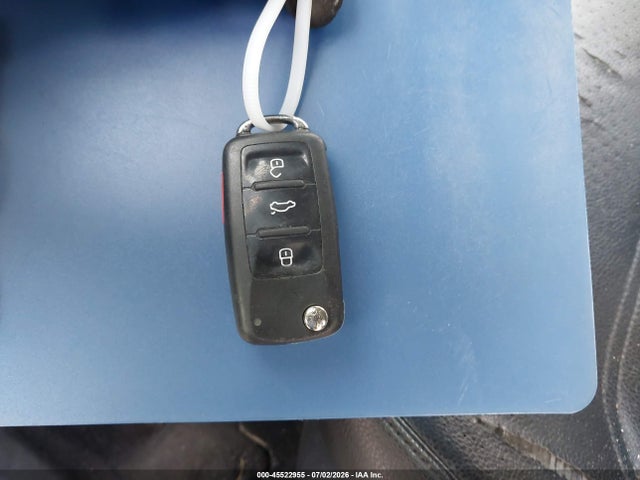 2013 Volkswagen Passat 2.5l Se მანქანა იყიდება აუქციონზე, vin: 1VWBP7A35DC118889, აუქციონის ნომერი: 45522955