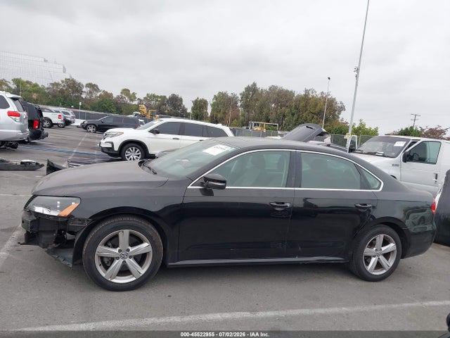 2013 Volkswagen Passat 2.5l Se მანქანა იყიდება აუქციონზე, vin: 1VWBP7A35DC118889, აუქციონის ნომერი: 45522955