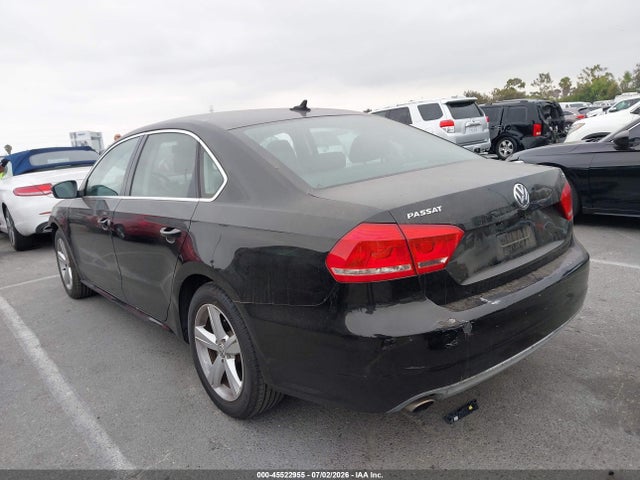 2013 Volkswagen Passat 2.5l Se მანქანა იყიდება აუქციონზე, vin: 1VWBP7A35DC118889, აუქციონის ნომერი: 45522955