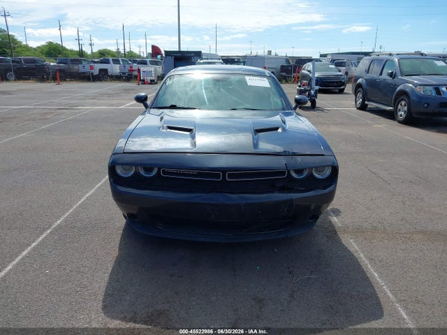 45522986 :رقم المزاد ، 2C3CDZAG8JH237466 vin ، 2018 Dodge Challenger Sxt مزاد بيع