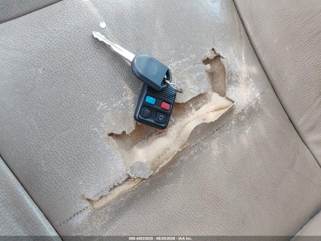 45523028 :رقم المزاد ، 1ZVFT80N865162432 vin ، 2006 Ford Mustang V6 مزاد بيع