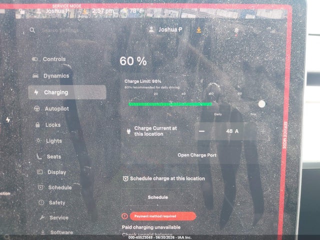 Tesla Model Y 2024 7SAYGDED2RF050630 Image 17