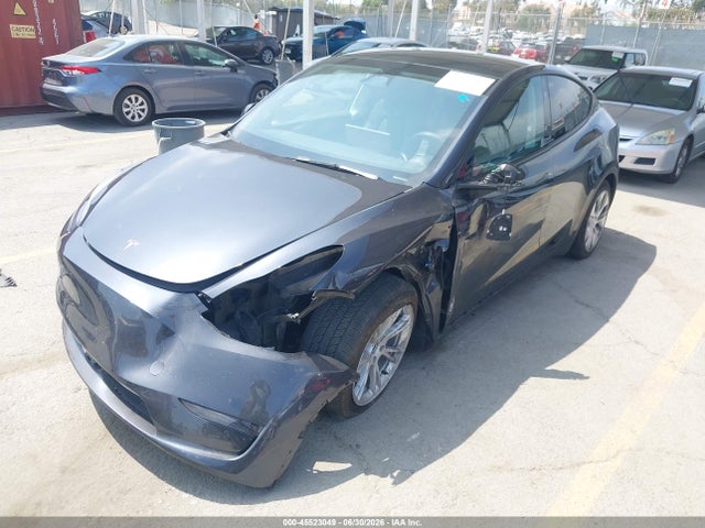 Tesla Model Y 2024 7SAYGDED2RF050630 Image 2
