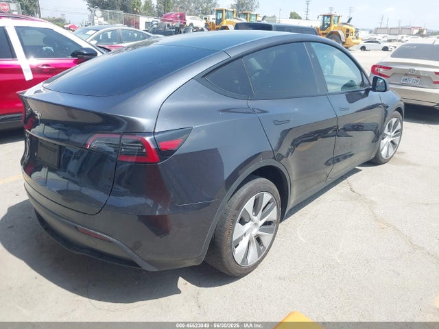 Tesla Model Y 2024 7SAYGDED2RF050630 Image 4