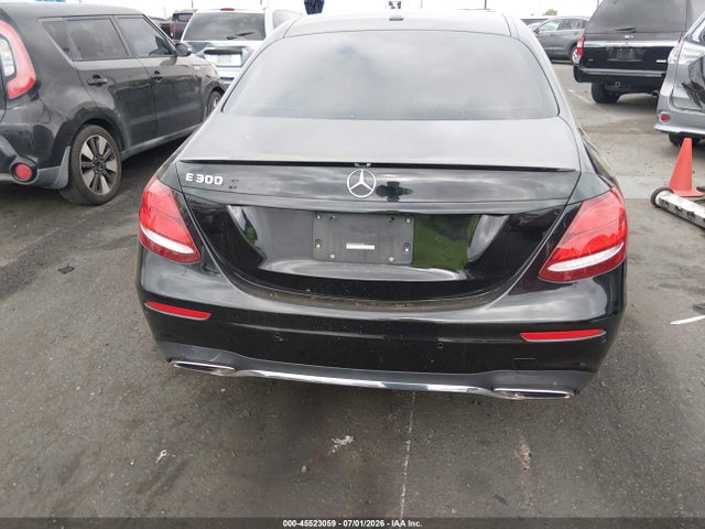 WDDZF4JB2JA457942 Mercedes-Benz E 300