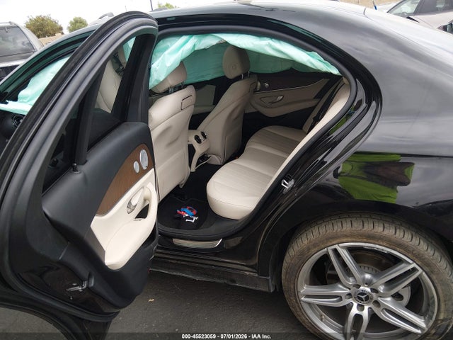 WDDZF4JB2JA457942 Mercedes-Benz E 300