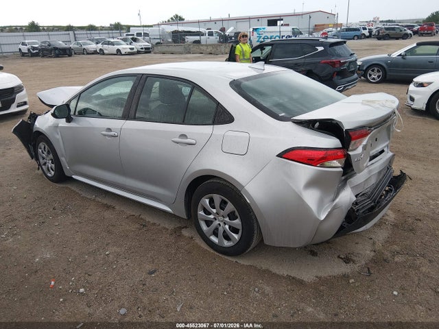 Продажа на аукционе авто 2022 Toyota Corolla Le, vin: 5YFEPMAE1NP298056, номер лота: 45523067