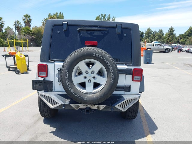 1C4BJWDG7JL882400 Jeep Wrangler Jk Unlimited Sport S 4x4