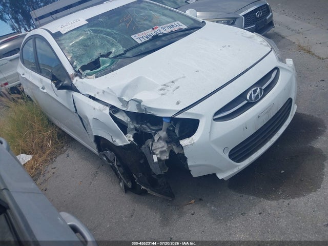2017 KMHCT4AEXHU265384 zdjęcie główne
