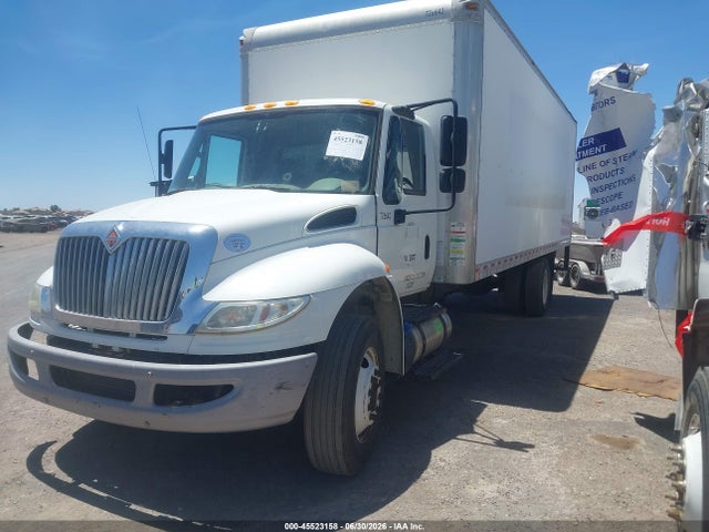 International Durastar 4300 2017 1HTMMMMM6HH637372 Image 2