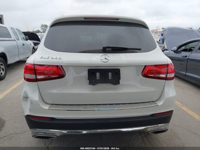 WDC0G4JB9JV046377 Mercedes-Benz GLC 300