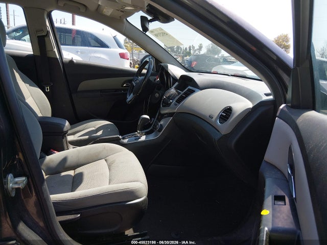 1G1PC5SB0E7114797 Chevrolet Cruze 1lt Auto