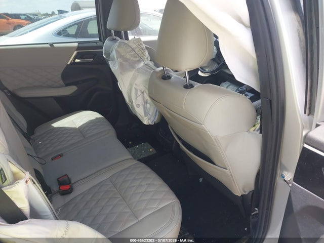 2023 Mitsubishi Outlander Sel 2.5 2wd/sel Black Edition 2wd მანქანა იყიდება აუქციონზე, vin: JA4J3VA86PZ010156, აუქციონის ნომერი: 45523202