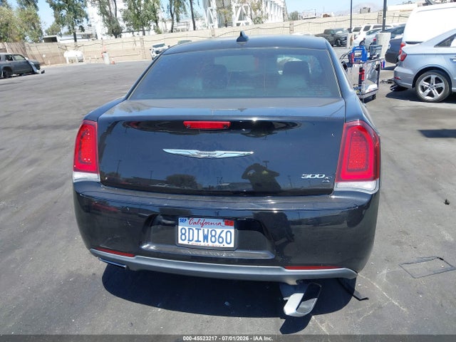Chrysler 300 300s 2016 2C3CCABG8GH175840 Image 17