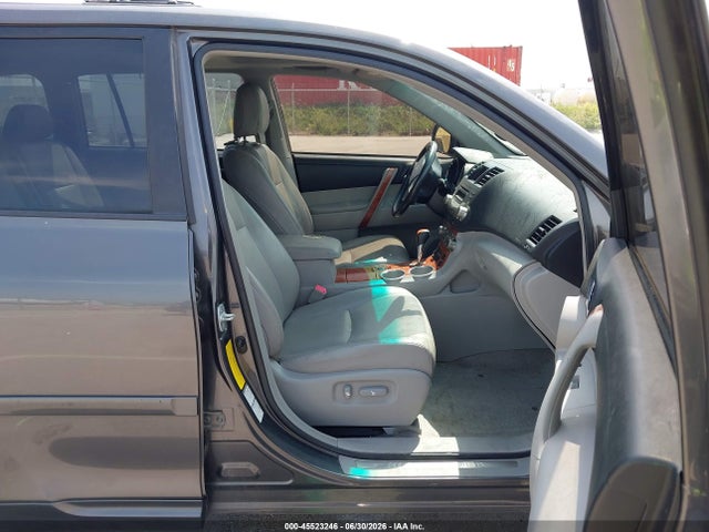 45523246 :رقم المزاد ، JTEES42A692128754 vin ، 2009 Toyota Highlander Limited مزاد بيع