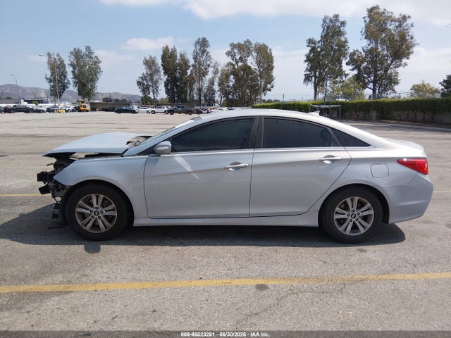Hyundai SONATA GLS 2014 5NPEB4AC2EH879821 Image 16